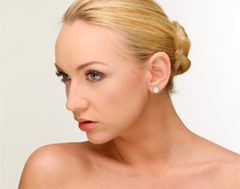 へそピアス ツツイ美容外科 大阪 心斎橋