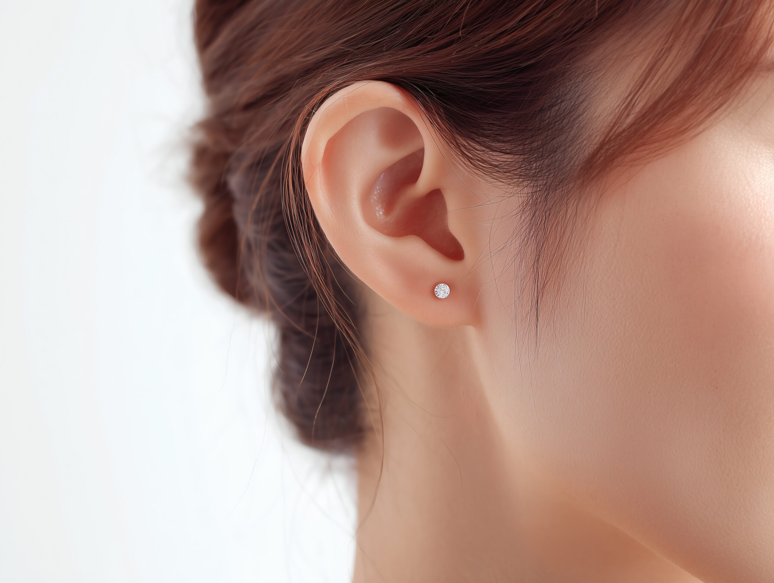 耳ピアス